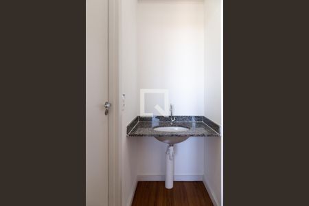 Banheiro de apartamento para alugar com 2 quartos, 37m² em Centro, Guarulhos