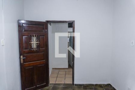 Sala de casa para alugar com 1 quarto, 60m² em Brás de Pina, Rio de Janeiro