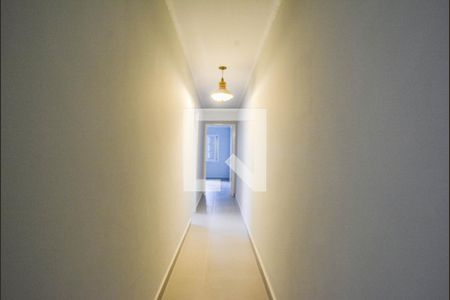 Corredor de casa para alugar com 3 quartos, 150m² em Vila Camilópolis, Santo André