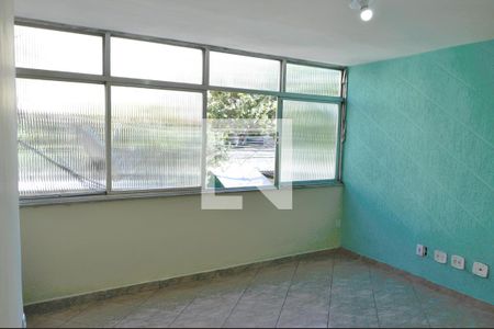 Apartamento à venda com 3 quartos, 74m² em Pilares, Rio de Janeiro