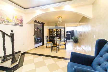 Sala e Sala de Jantar de casa à venda com 4 quartos, 250m² em Cidade Nova São Miguel, São Paulo