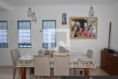 Casa à venda com 2 quartos, 166m² em Jardim Marambaia Ii, Jundiaí