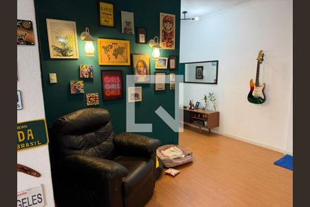 Sala de apartamento para alugar com 3 quartos, 130m² em Auxiliadora, Porto Alegre