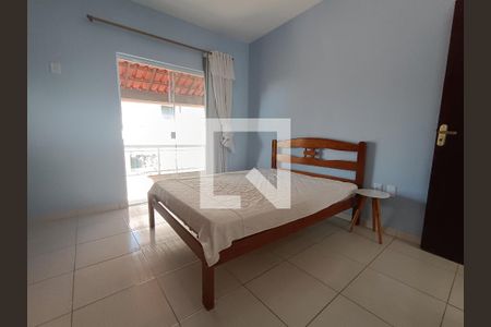 QUARTO 1 de casa de condomínio para alugar com 2 quartos, 70m² em Condomínio Porto Seguro, Rio das Ostras