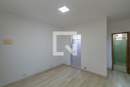 Apartamento à venda com 2 quartos, 60m² em São João Batista, Belo Horizonte