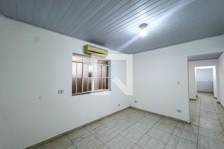 Quarto 1 de casa para alugar com 2 quartos, 100m² em Vila Bertioga, São Paulo