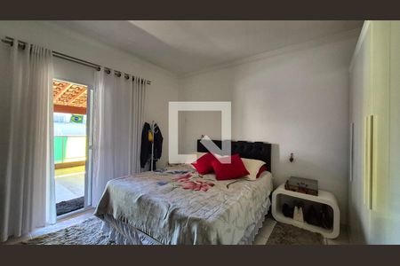 Quarto 2 de casa à venda com 4 quartos, 300m² em Vila Cecilia Maria, Santo André