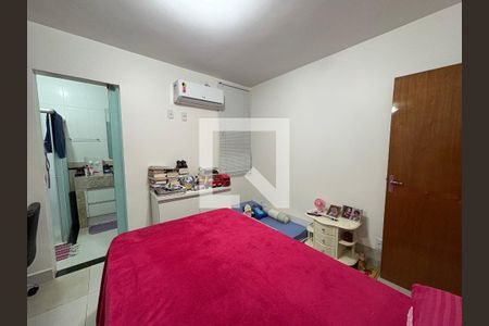 Suíte 2 de casa à venda com 4 quartos, 333m² em Jardim Atlantico, Goiânia