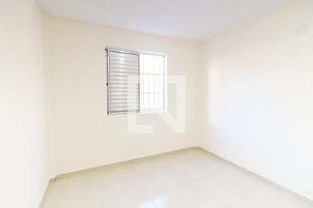 Quarto 2 de apartamento para alugar com 2 quartos, 44m² em Conjunto Habitacional Fazenda do Carmo, São Paulo