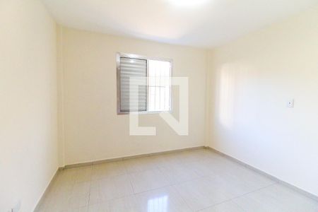 Quarto 1 de apartamento para alugar com 2 quartos, 44m² em Conjunto Habitacional Fazenda do Carmo, São Paulo