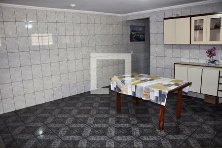 Cozinha de casa para alugar com 2 quartos, 120m² em Jardim Santa Lucrecia, São Paulo