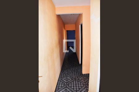 Corredor  - Quartos de casa para alugar com 2 quartos, 120m² em Jardim Santa Lucrecia, São Paulo