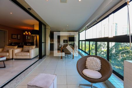 Varanda da Sala de apartamento à venda com 4 quartos, 225m² em Jardim Santo Antonio, São Paulo