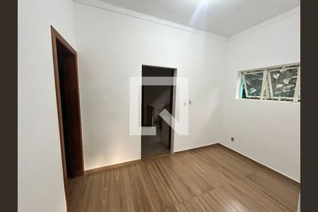Sala de casa para alugar com 3 quartos, 110m² em Padre Eustáquio, Belo Horizonte