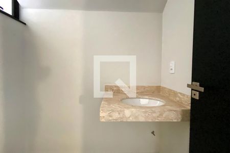 Casa à venda com 4 quartos, 124m² em Ouro Preto, Belo Horizonte