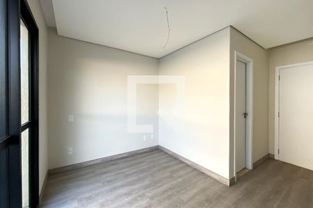 Casa à venda com 4 quartos, 124m² em Ouro Preto, Belo Horizonte