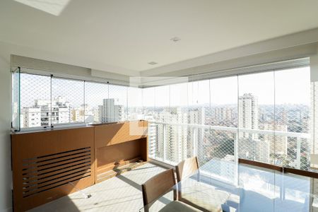 Sala/Cozinha/Área de Serviço de apartamento para alugar com 2 quartos, 95m² em Santa Teresinha, São Paulo