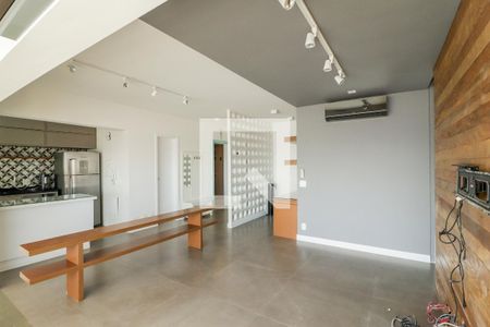 Sala/Cozinha/Área de Serviço de apartamento para alugar com 2 quartos, 95m² em Santa Teresinha, São Paulo