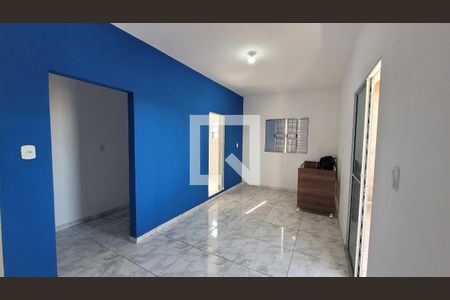 Suite de casa para alugar com 3 quartos, 135m² em Jardim Ipê, Itaquaquecetuba