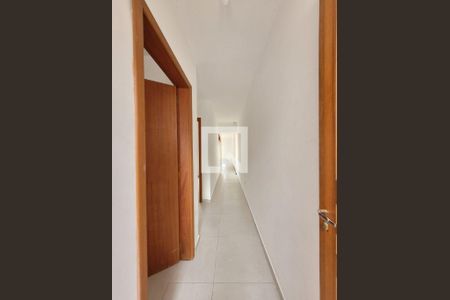 Corredor de casa para alugar com 2 quartos, 90m² em Aberta dos Morros, Porto Alegre