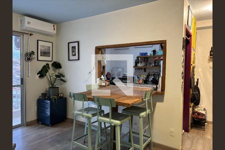 Sala de apartamento à venda com 2 quartos, 60m² em Jardim Boa Esperança, Campinas