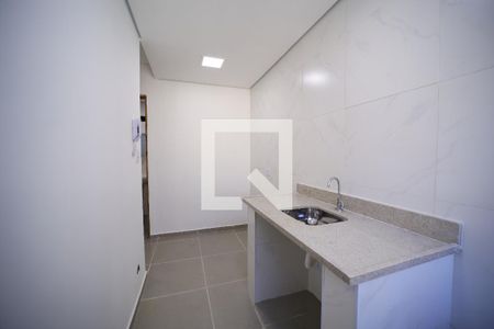 Cozinha de apartamento para alugar com 1 quarto, 32m² em Engenheiro Goulart, São Paulo