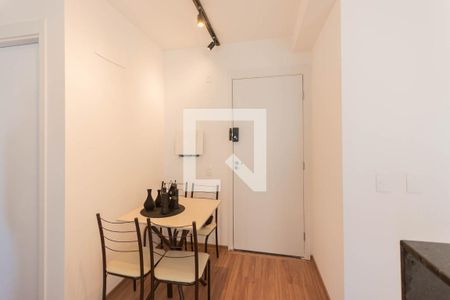 Sala de apartamento para alugar com 2 quartos, 55m² em Santo Cristo, Rio de Janeiro