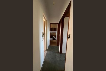 Corredor de apartamento à venda com 2 quartos, 49m² em Jardim Bela Vista, Campinas