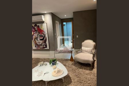 Sala de apartamento à venda com 3 quartos, 213m² em Cambuí, Campinas