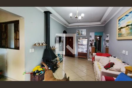 Casa para alugar com 4 quartos, 400m² em Jardim Imperador, Suzano