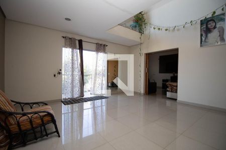 Sala 1 de casa para alugar com 6 quartos, 1200m² em Guará Ii, Brasília