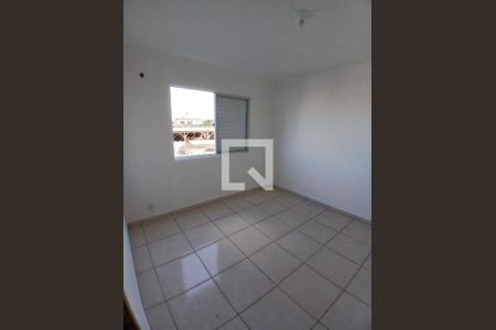 Quarto 2 de apartamento para alugar com 2 quartos, 55m² em Santa Cruz, Gravataí