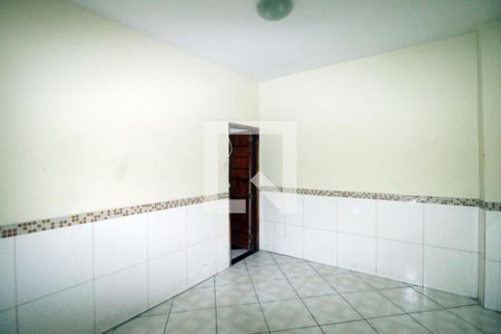 Sala de casa para alugar com 3 quartos, 50m² em Pavuna, Rio de Janeiro
