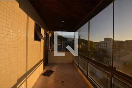 Varanda de apartamento à venda com 3 quartos, 244m² em Vila Valqueire, Rio de Janeiro