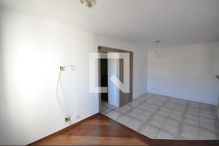 Sala de apartamento para alugar com 2 quartos, 51m² em Vila Irmaos Arnoni, São Paulo
