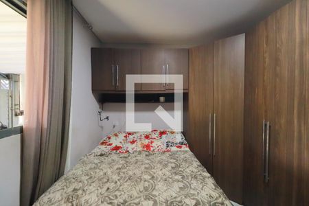Quarto 2 de casa à venda com 2 quartos, 175m² em Vila Carrão, São Paulo