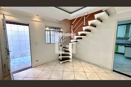 Sala de casa para alugar com 3 quartos, 140m² em Jardim Almeida Prado, Guarulhos
