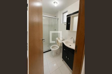 Banheiro de apartamento para alugar com 2 quartos, 40m² em Vila Cachoeirinha, Cachoeirinha