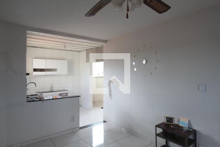 Sala de casa para alugar com 3 quartos, 90m² em Alípio de Melo, Belo Horizonte