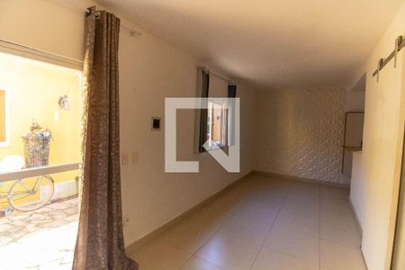 Casa para alugar com 1 quarto, 45m² em Engenho do Mato, Niterói