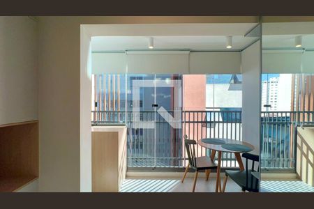 Varanda de kitnet/studio para alugar com 1 quarto, 23m² em Paraíso, São Paulo