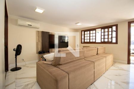 Sala de casa à venda com 4 quartos, 400m² em Cruzeiro Velho, Brasília