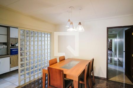 Sala de casa à venda com 5 quartos, 194m² em Olímpico, São Caetano do Sul