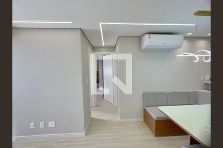 Corredor quartos de apartamento para alugar com 2 quartos, 58m² em Picanço, Guarulhos