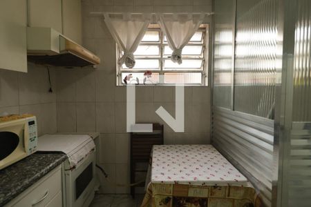 Cozinha de casa para alugar com 2 quartos, 80m² em Aclimação, São Paulo