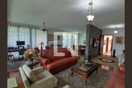 Casa à venda com 4 quartos, 450m² em Vila Mariana, São Paulo