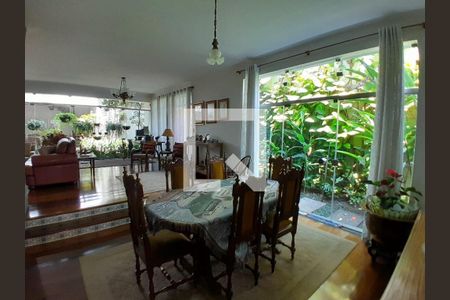 Casa à venda com 4 quartos, 450m² em Vila Mariana, São Paulo