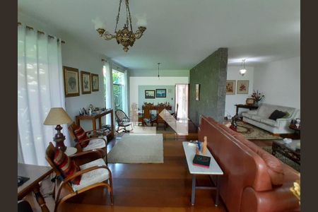 Casa à venda com 4 quartos, 450m² em Vila Mariana, São Paulo