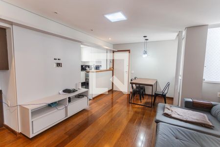 Sala de apartamento para alugar com 2 quartos, 80m² em São Pedro, Belo Horizonte