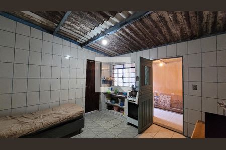Cozinha de casa para alugar com 1 quarto, 50m² em Jardim Anita, Itaquaquecetuba